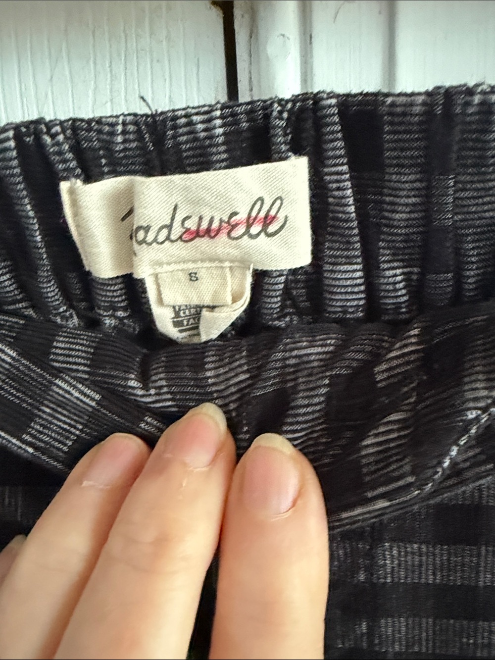 Madewell Huston Button-Front Ankle Pants in Checked Corduroy size Small - Picture 11 of 14